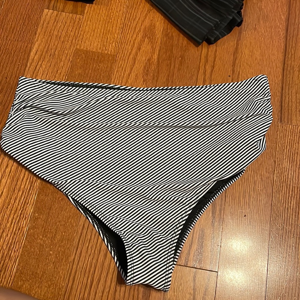 Womens bikini bottoms